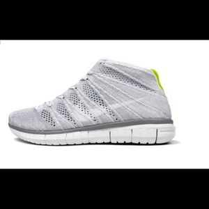 Women’s Nike Flyknit Chukka